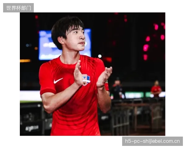 升班马欧塞尔从梅州客家引进中国前锋魏祥鑫，此笔签约旨在为球队保级之路增加战术变数。